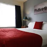 Cranford Cottages And Motel